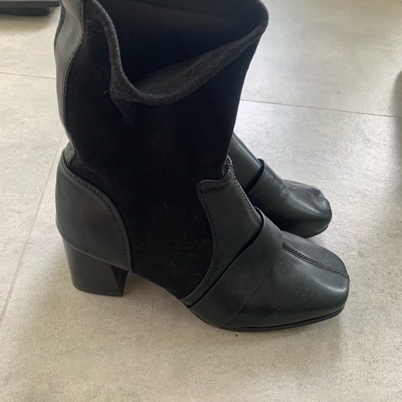 Boots to sell - Picture 1 of 3